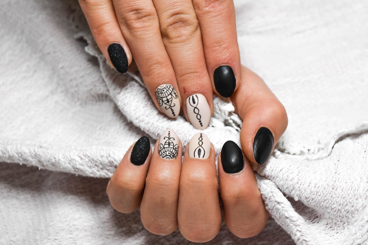 Warum tragen selbstbewusste Frauen niemals diese Nagelform?